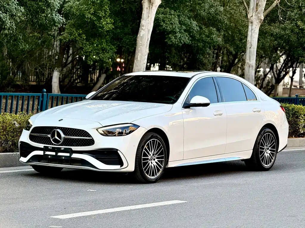 Mercedes-Benz C-Class 2023 — фото 2