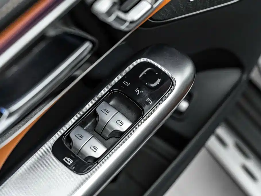 Mercedes-Benz GLC 2024 — фото 14