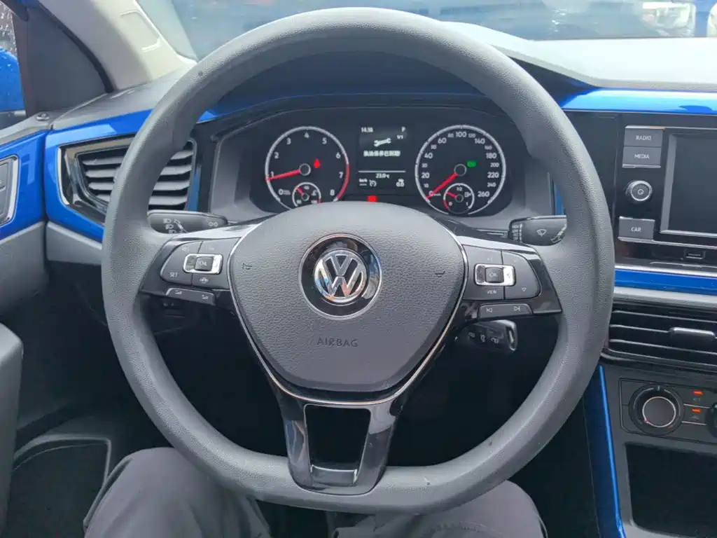 Volkswagen Polo 2019 — фото 11