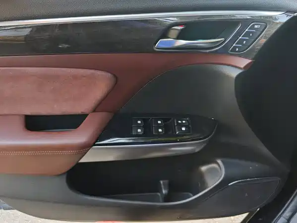 GAC Trumpchi GS8 2018