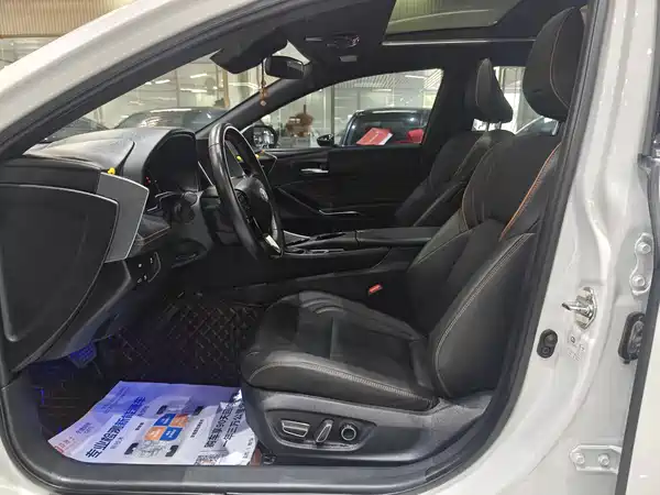 Toyota Avalon 2024