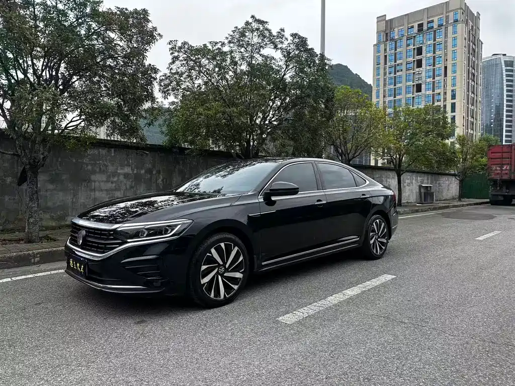 Volkswagen Passat 2024