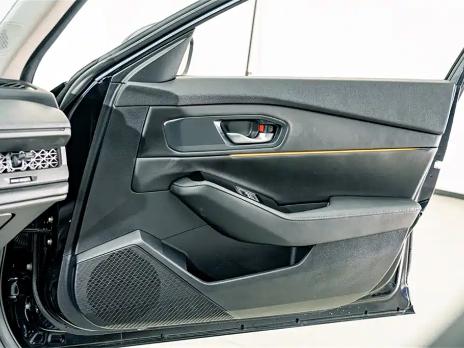 Honda Accord 2023 — фото 13