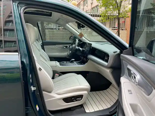 GAC Trumpchi GS8 2022