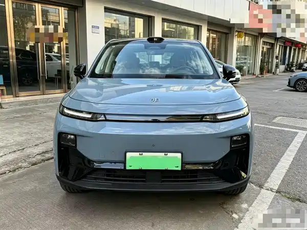Leapmotor B10 2025
