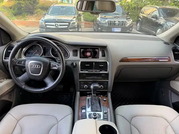 Audi Q7 2014