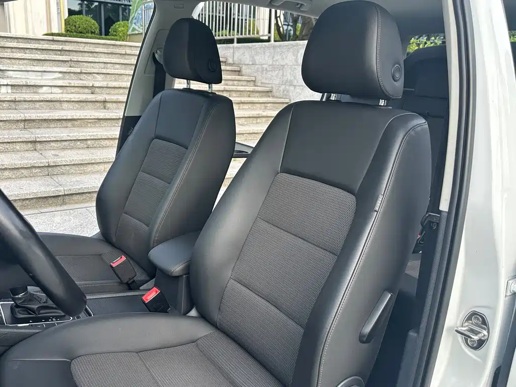 Volkswagen Golf Jialu 2018 — фото 12