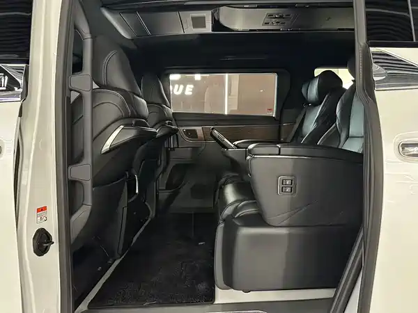 Toyota Wilfa 2024