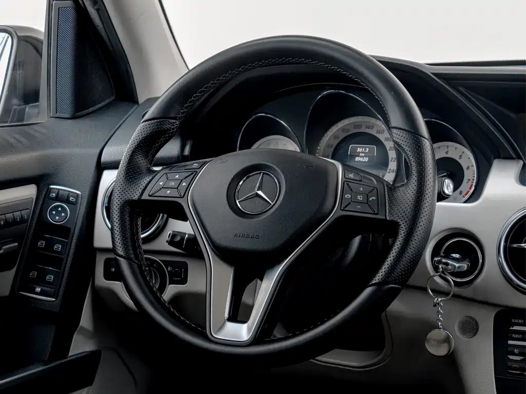 Mercedes-Benz GLK-Class 2014 — фото 12