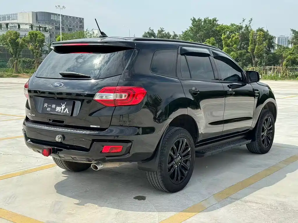 Ford Everest 2020 — фото 15