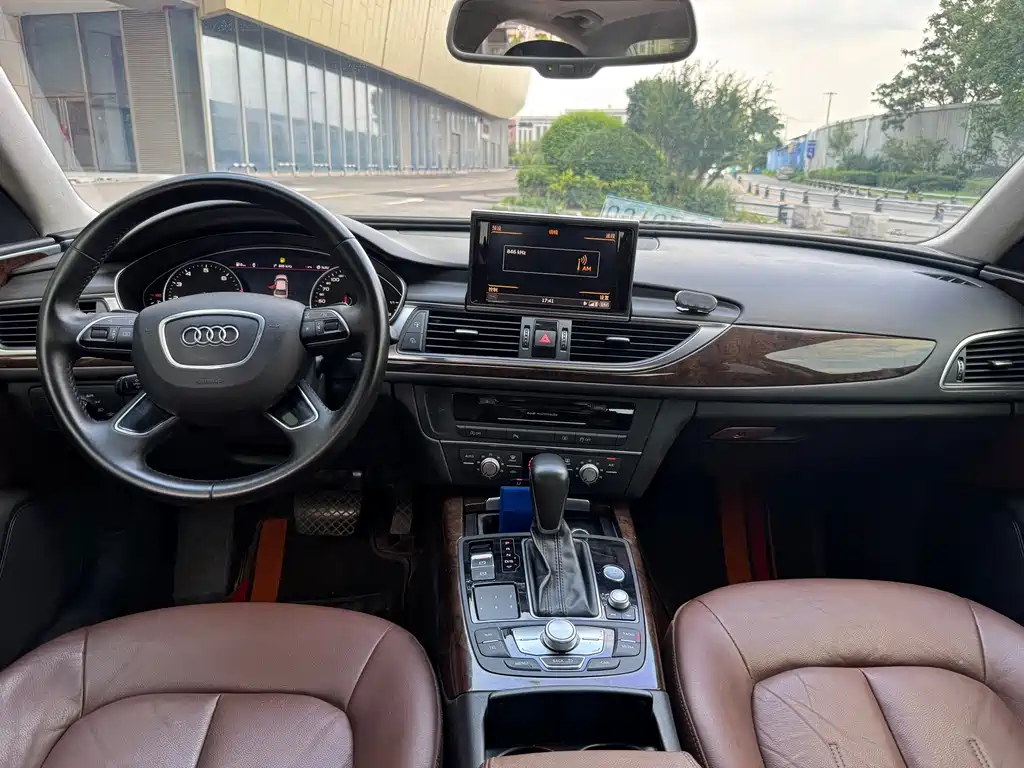 Audi A6L 2018 — фото 9
