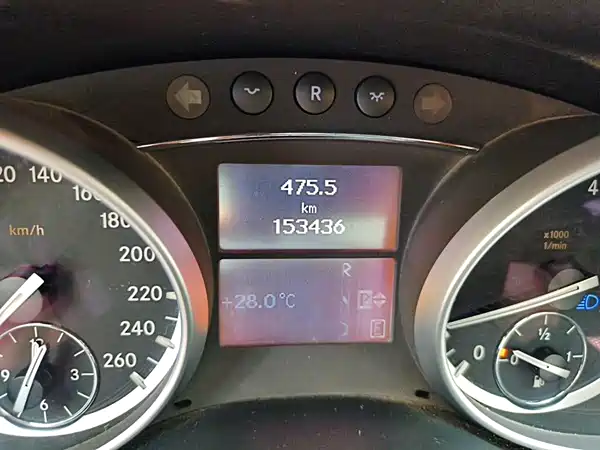 Mercedes-Benz R-Class 2015