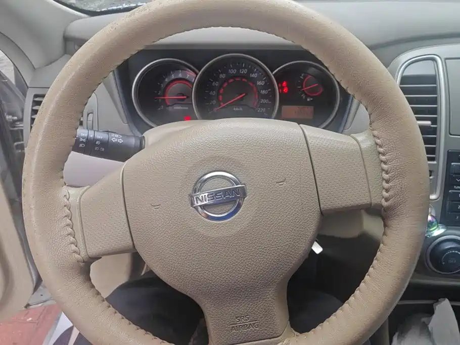 Nissan Sylphy 2015 — фото 15