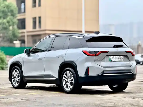 NIO ES6 2021