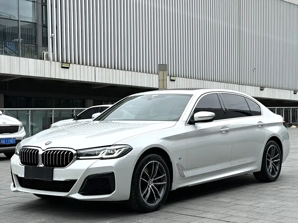 BMW 5 Series 2023