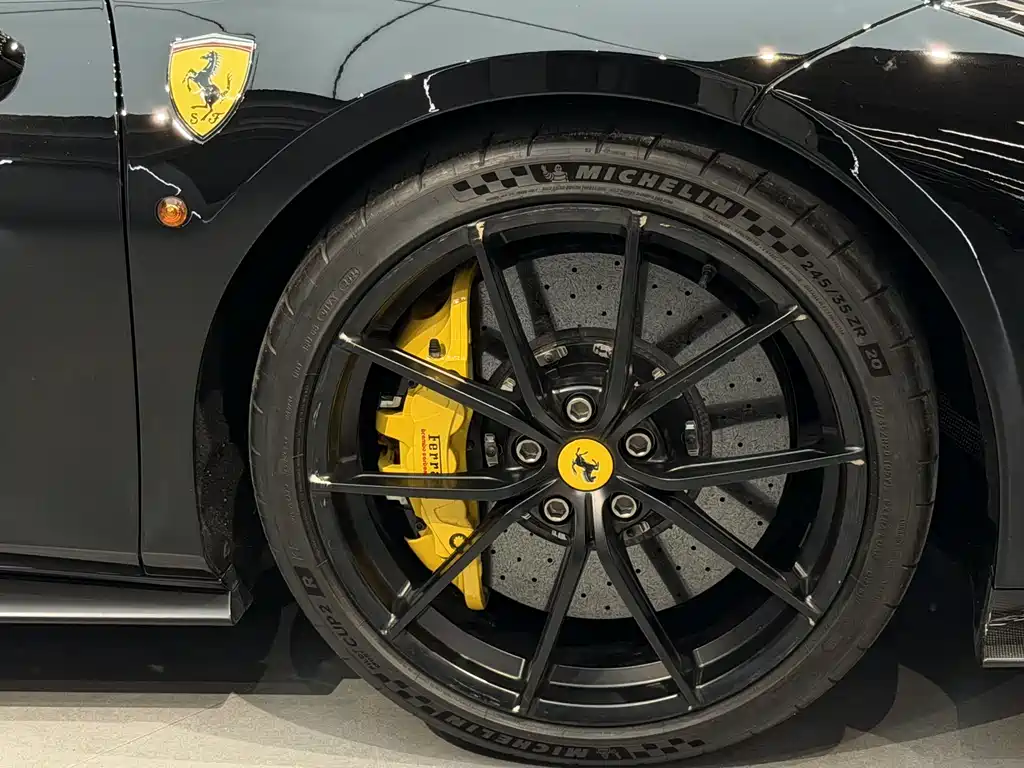 Ferrari 488 2019 — фото 10