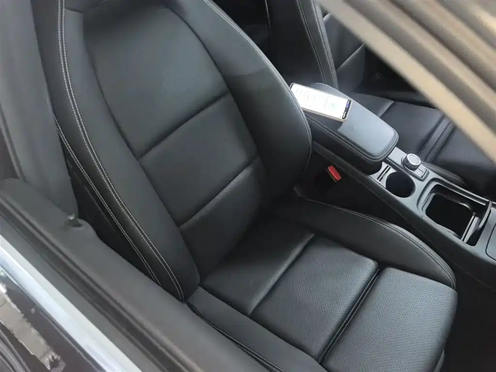 Mercedes-Benz GLA 2017 — фото 25