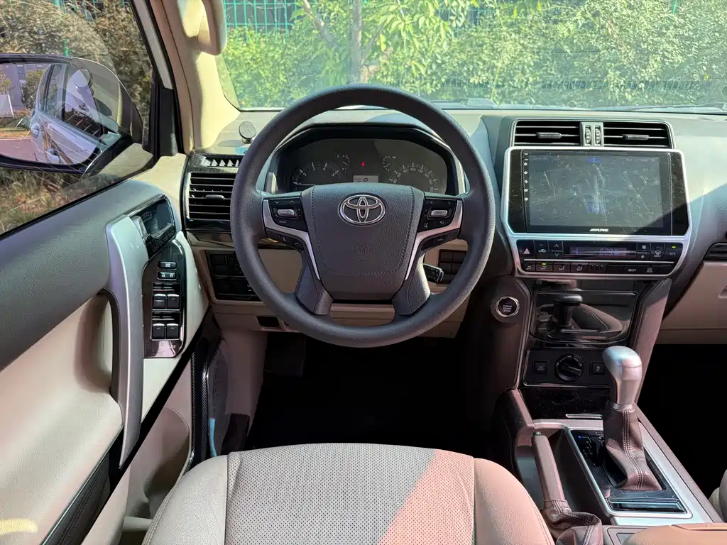 Toyota Prado 2019 — фото 27