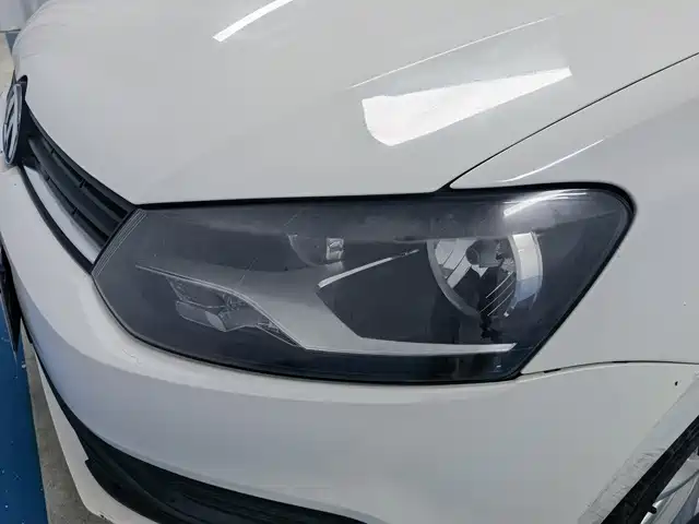 Volkswagen Polo 2017 — фото 14