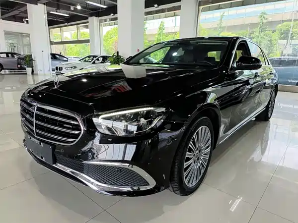 Mercedes-Benz E-Class 2023