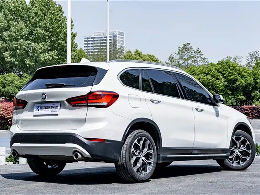 BMW X1 2021 — фото 6