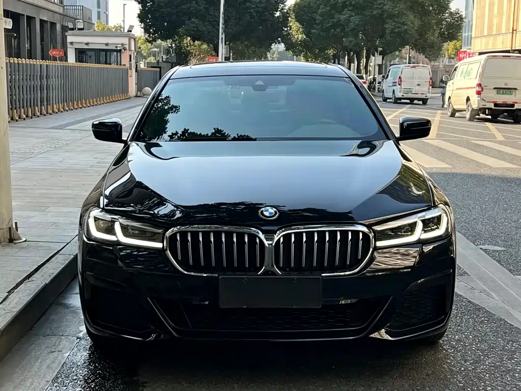 BMW 5 Series 2022