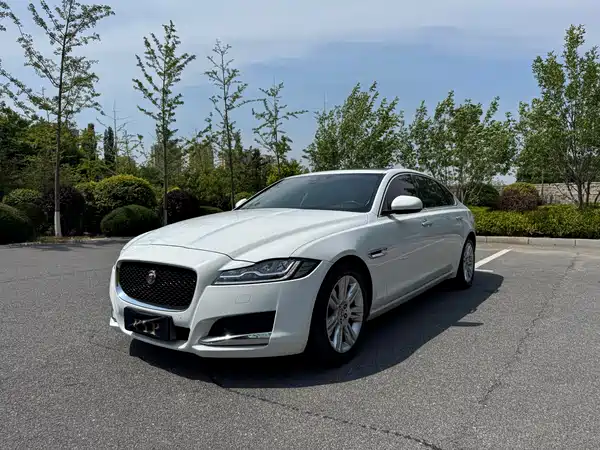 Jaguar XFL 2018