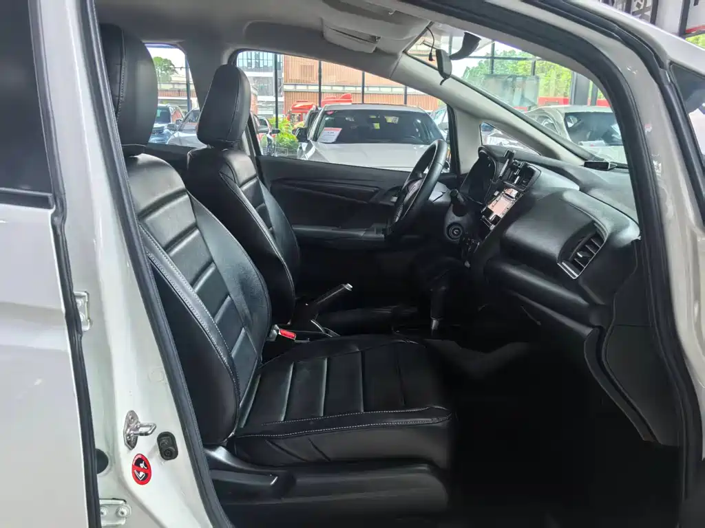 Honda Fit 2015 — фото 9