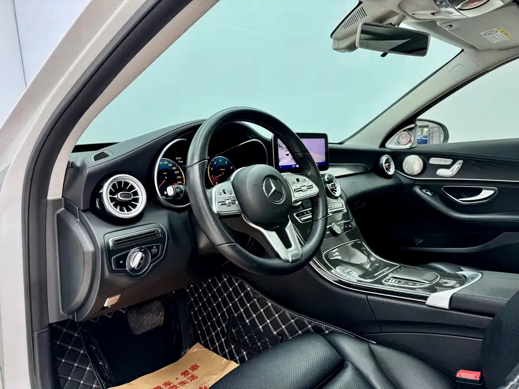 Mercedes-Benz C-Class 2019