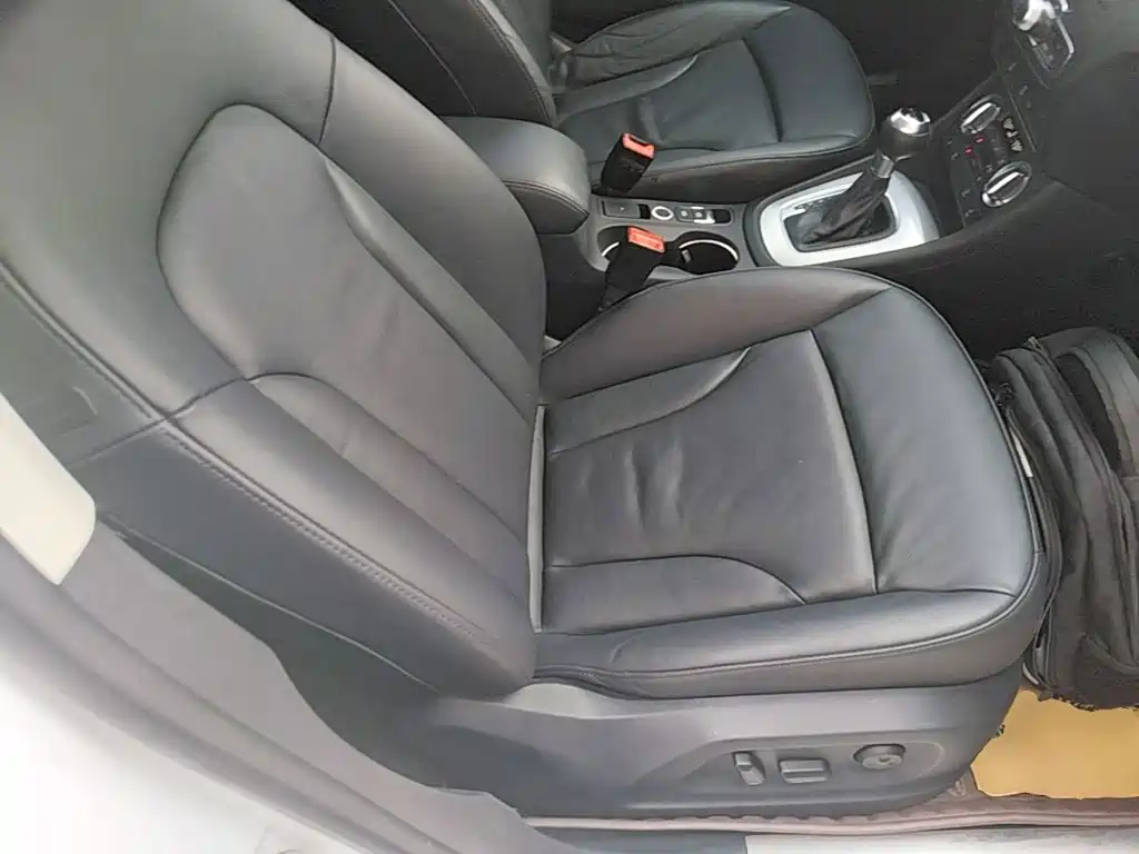 Audi Q3 2014 — фото 25