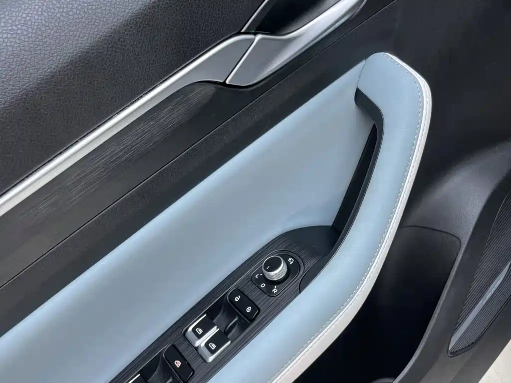 Geely Emgrand S 2024 — фото 15