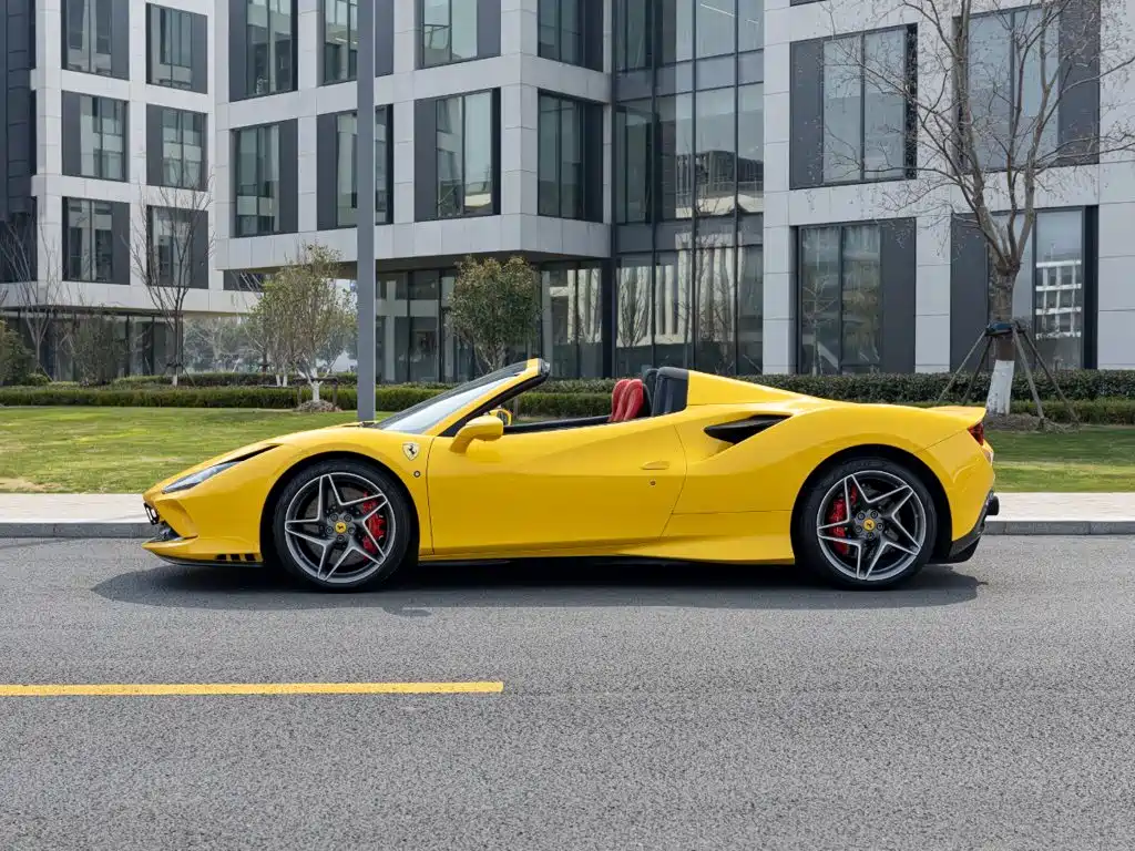 Ferrari F8 2022 — фото 7