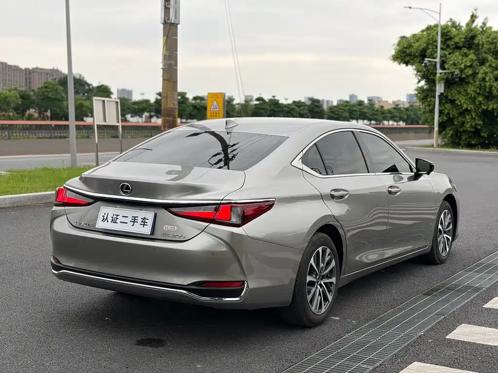Lexus ES 2024 — фото 19