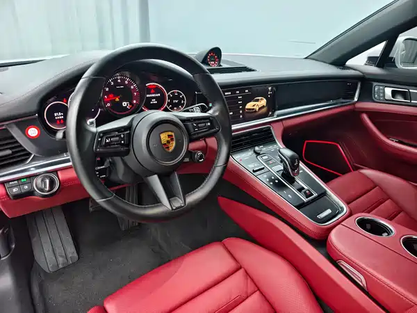 Porsche Panamera 2022