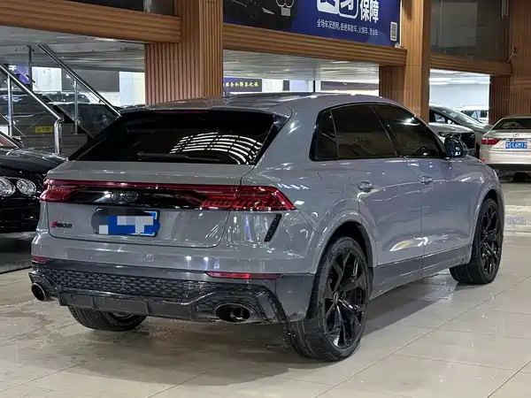 Audi RS Q8 2022
