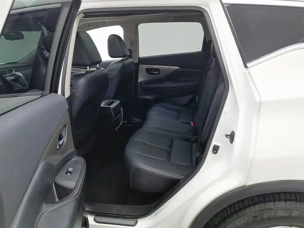 Nissan Murano 2018 — фото 15