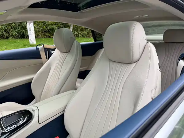 Mercedes-Benz E-Class 2022