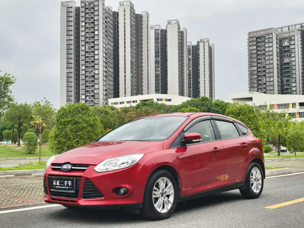 Ford Focus 2013 — фото 2