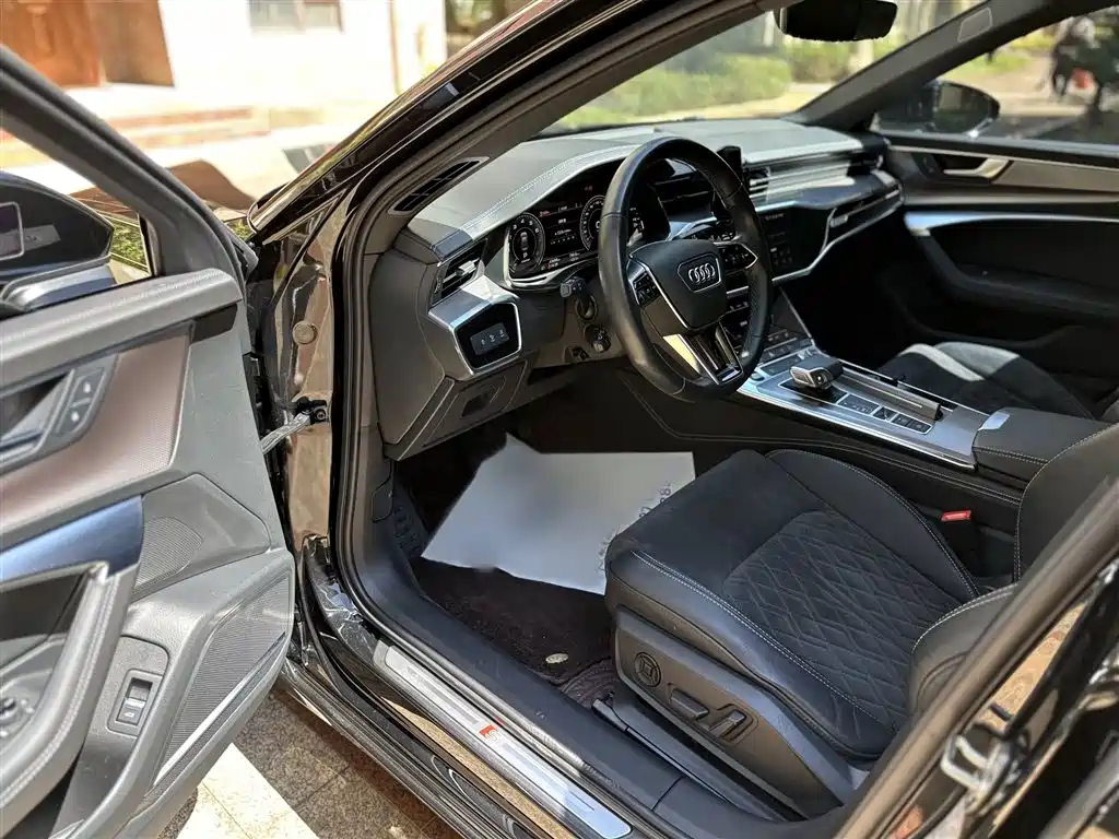 Audi A6L 2022 — фото 23