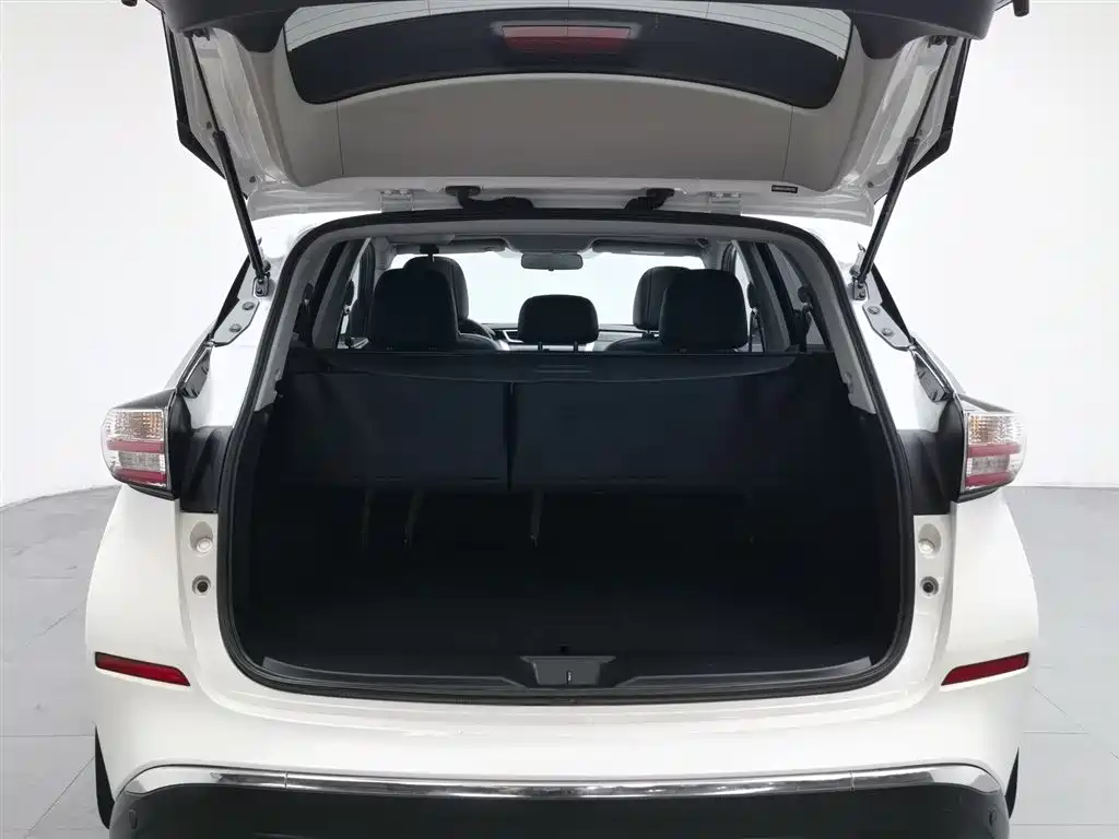 Nissan Murano 2018 — фото 16