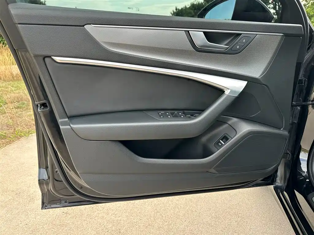 Audi A6L 2021 — фото 12