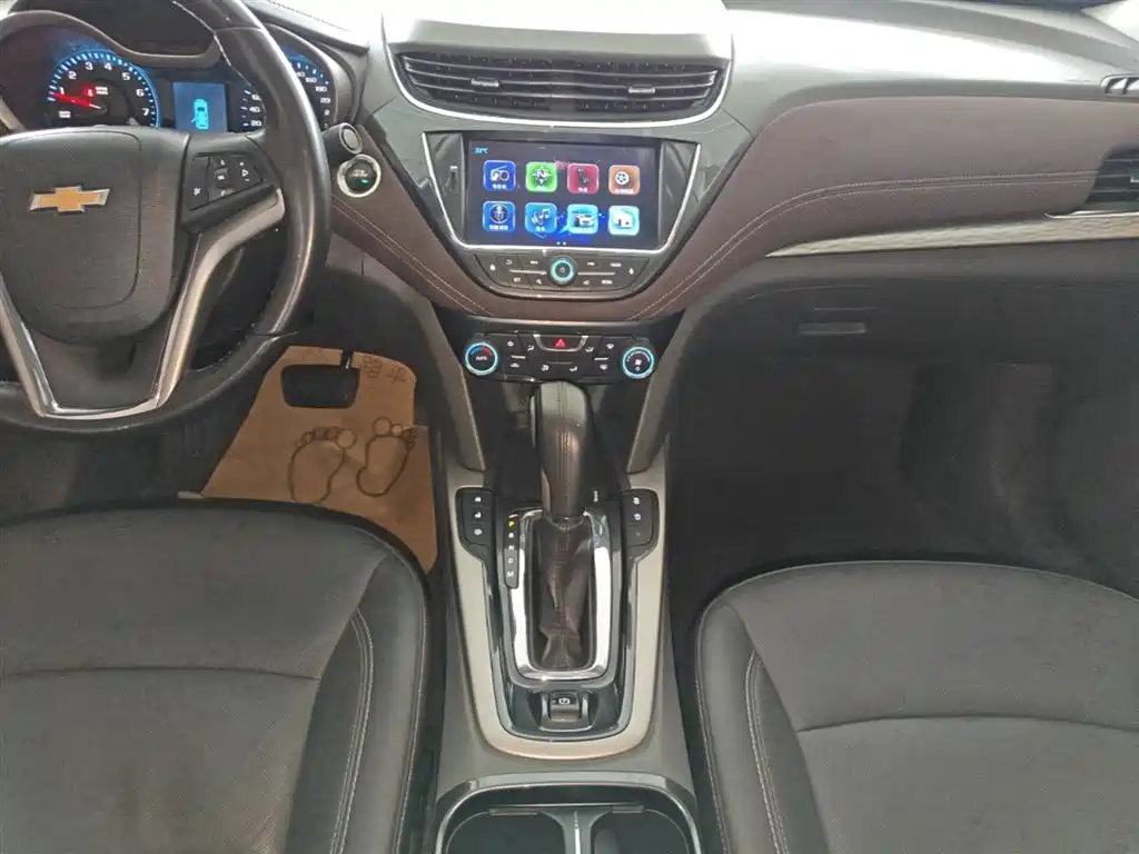 Chevrolet Malibu 2017 — фото 13