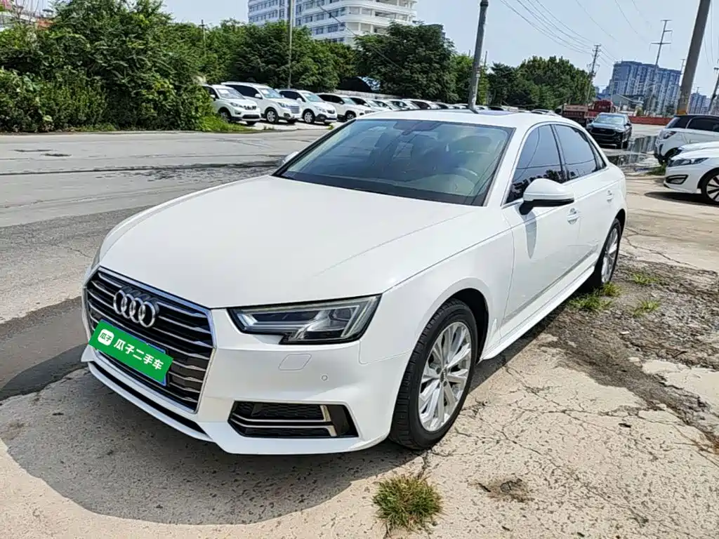 Audi A4L 2019 — фото 2