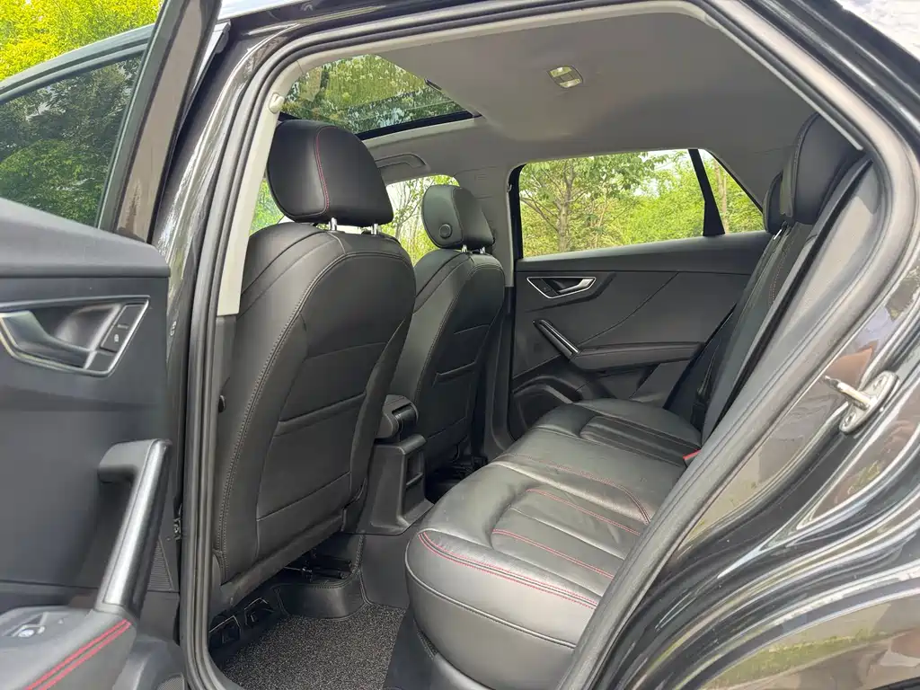 Audi Q2L 2022