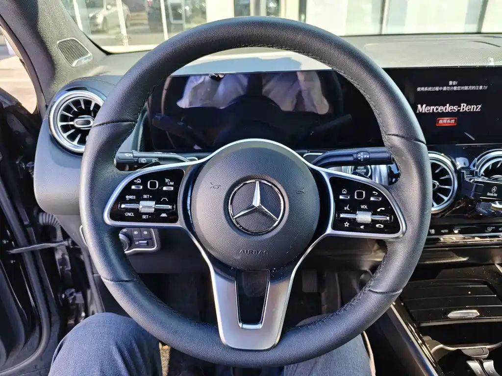 Mercedes-Benz GLB 2023 — фото 11