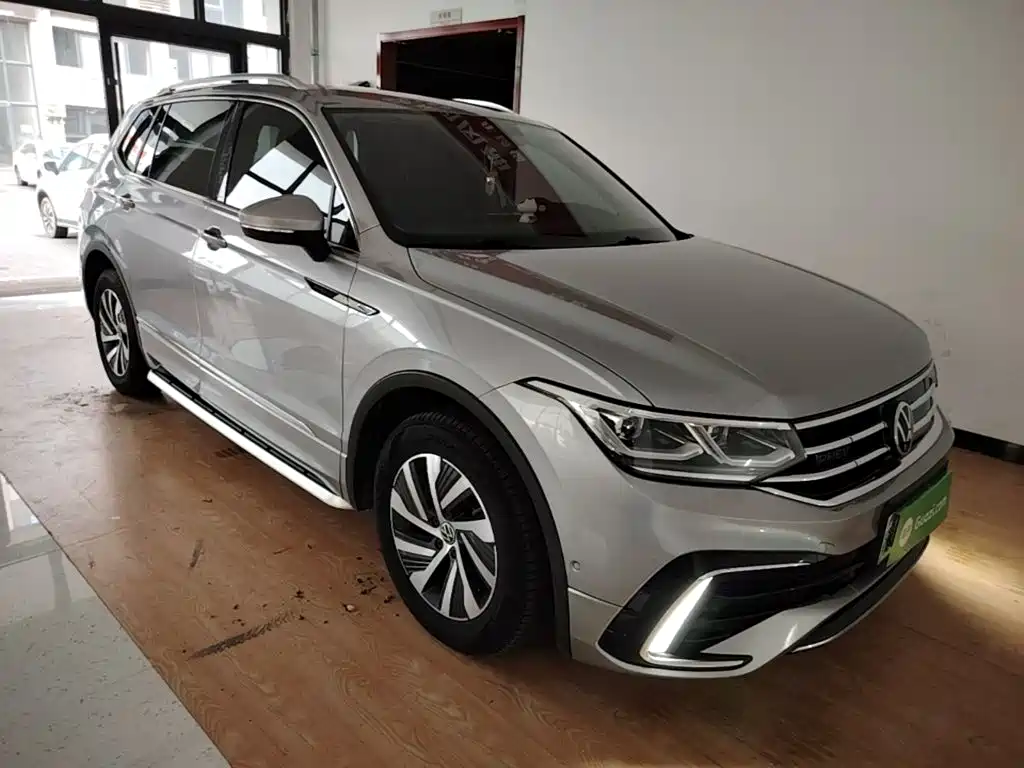 Volkswagen Tiguan L PHEV 2021