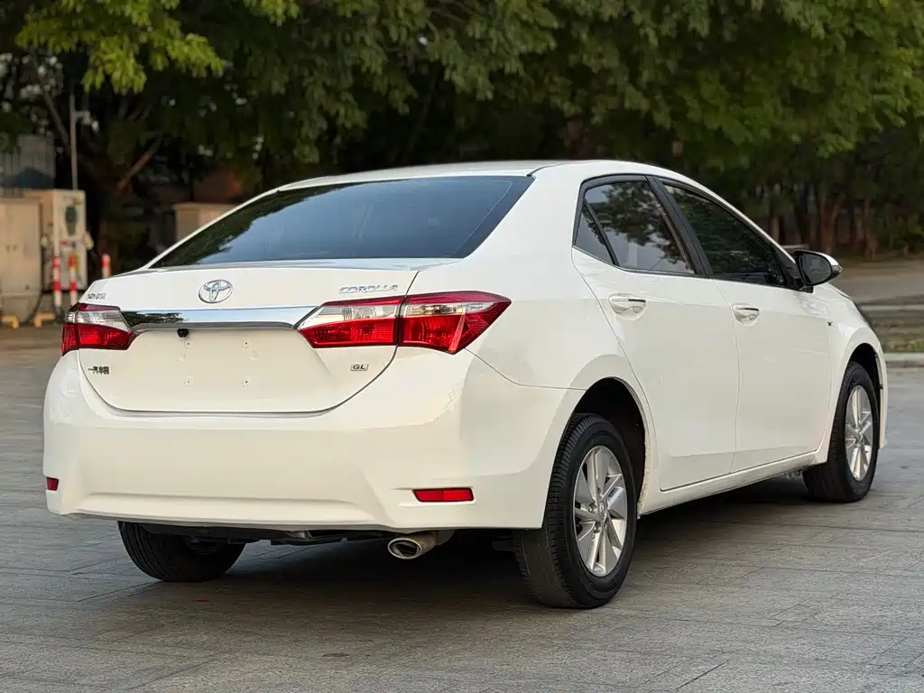 Toyota Corolla 2016 — фото 16