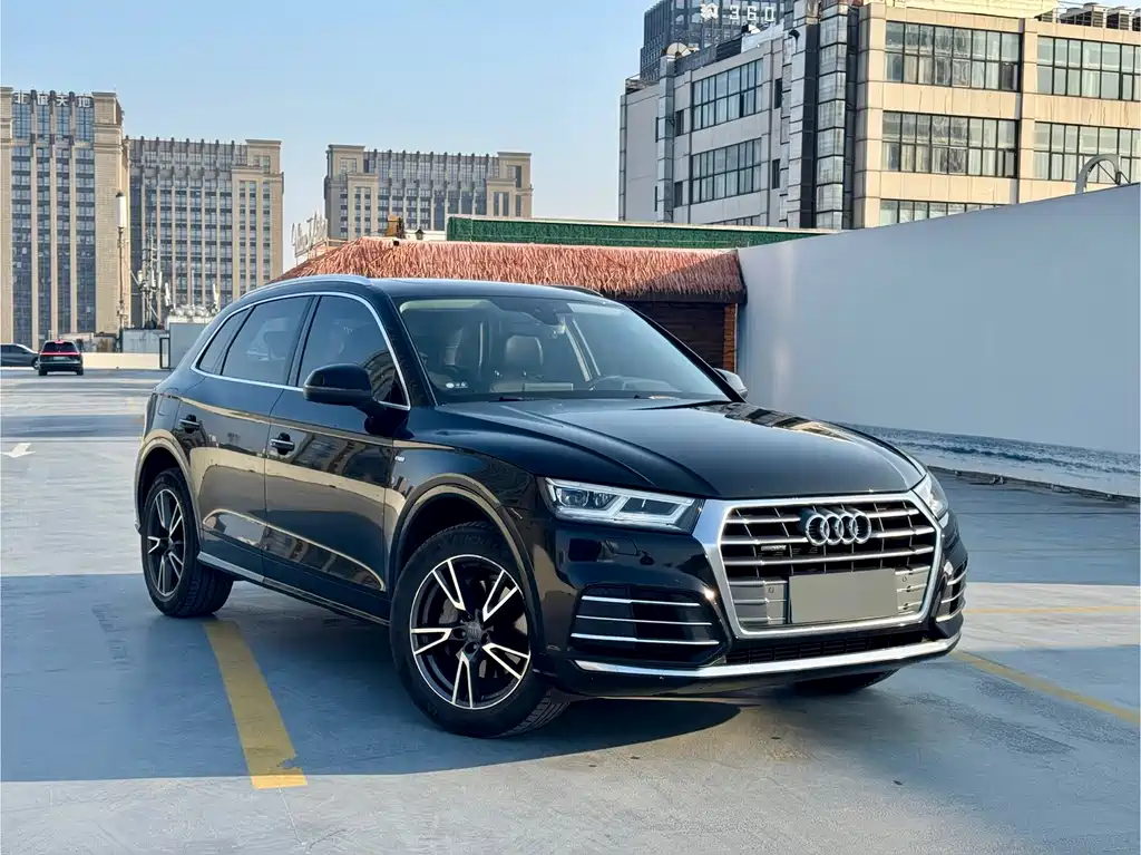 Audi Q5L 2020 — фото 3