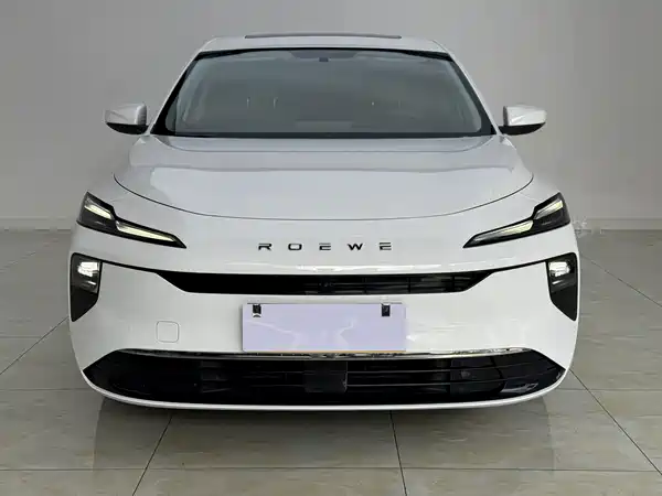 Roewe D6 2025