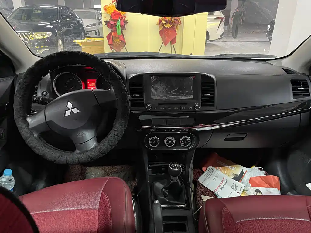 Mitsubishi Lancer EX 2013